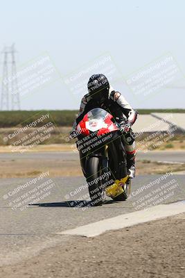 media/Sep-01-2025-Lets Ride (Mon) [[4370d11284]]/B Group/1220pm (Wheelie Bump)/